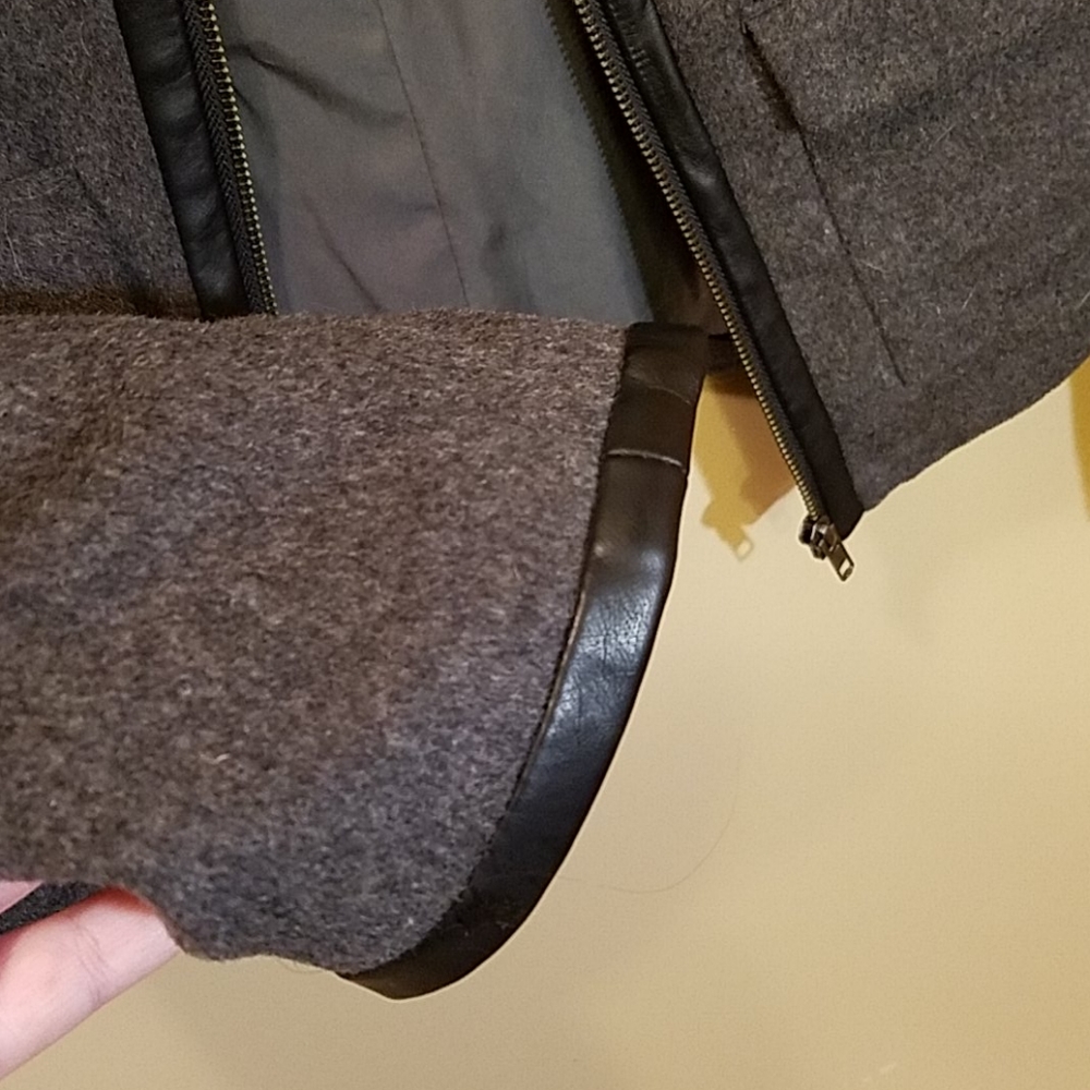Business Coat - Picture 5 of 6